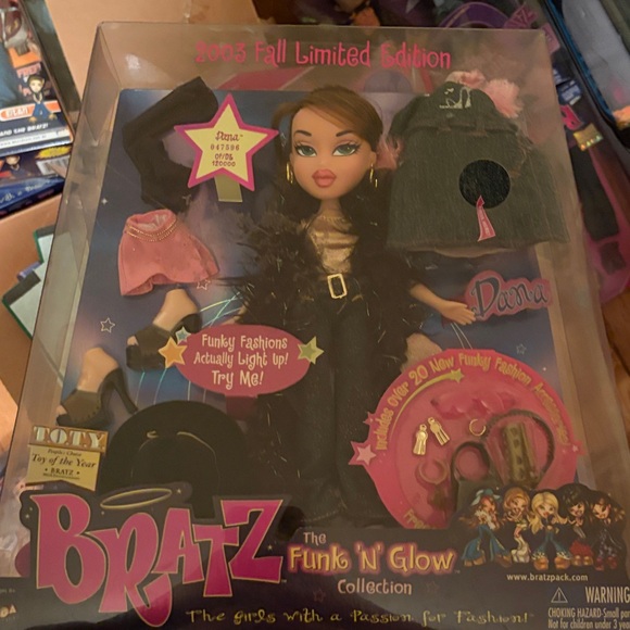 Bratz Funk 'N' Glow Doll Dana